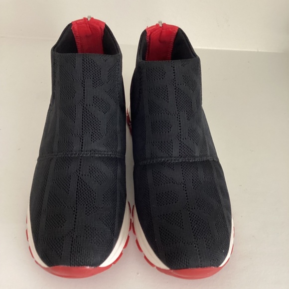 REDUCED DKNY Women’s Stretch knit fashion sneakers shoes  VARIOUS SIZES - Picture 9 of 10